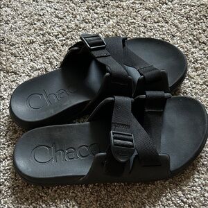 EUC Chaco Black Adjustable Slide Sandals